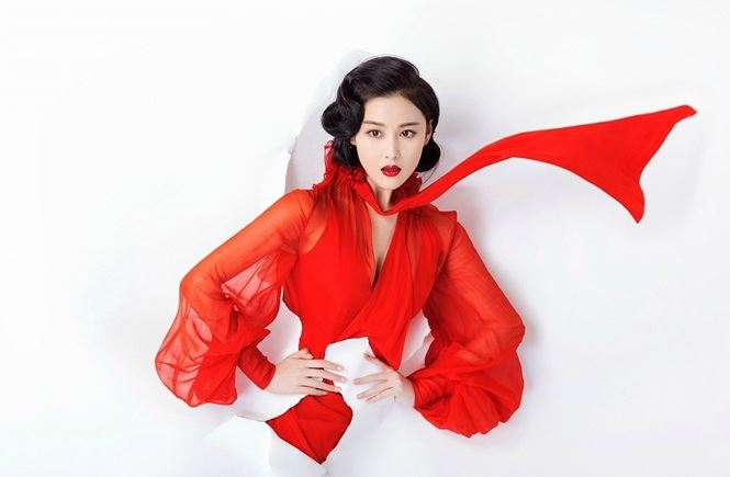 Mê mẩn ngắm mặt xinh, dáng ngọc của ‘tình địch’ Phạm Băng Băng