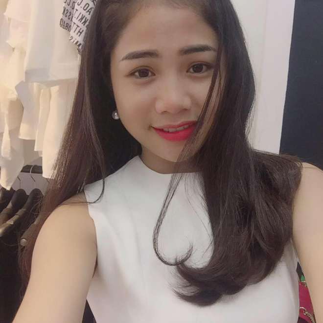 Cô vợ xinh như hoa hậu khiến hậu vệ Sông Lam Nghệ An cuồng si