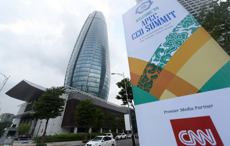 Đà Nẵng trang hoàng rực rỡ chào đón Tuần lễ cấp cao APEC 2017