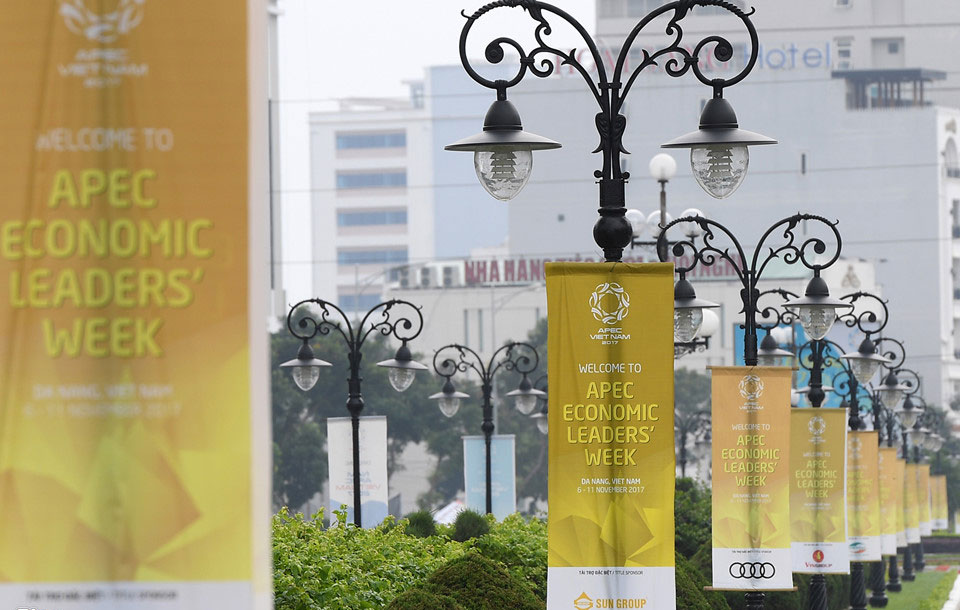 Đà Nẵng trang hoàng rực rỡ chào đón Tuần lễ cấp cao APEC 2017