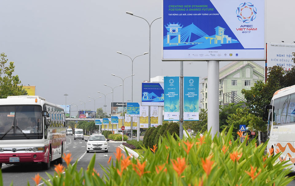 Đà Nẵng trang hoàng rực rỡ chào đón Tuần lễ cấp cao APEC 2017