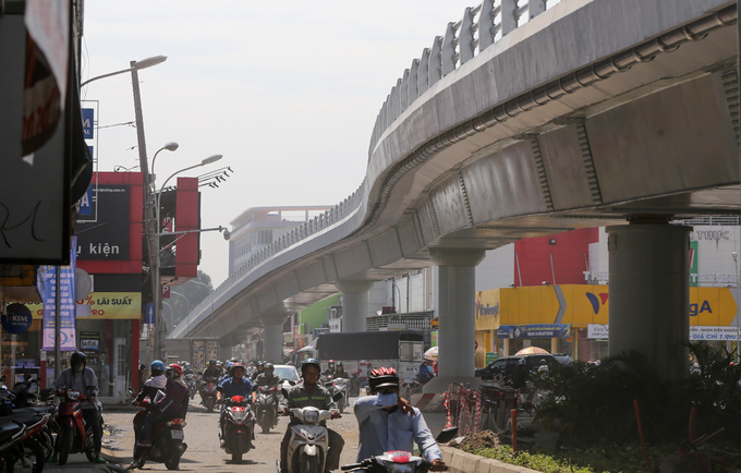 Cầu vượt ngã sáu ở cửa ngõ Tân Sơn Nhất xong trước hai tháng