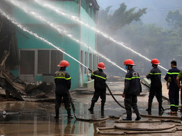 Hỏa hoạn thiêu rụi kho nông sản