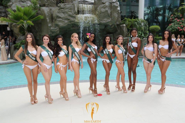 Mãn nhãn với phần trình diễn áo tắm của Hoa hậu Trái đất 2017