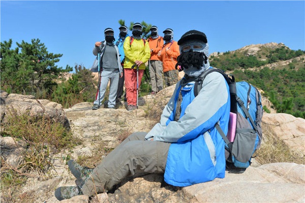 Quên Ninja lead đi, đây mới là chiếc mũ chống nắng khiến cả thế giới xôn xao