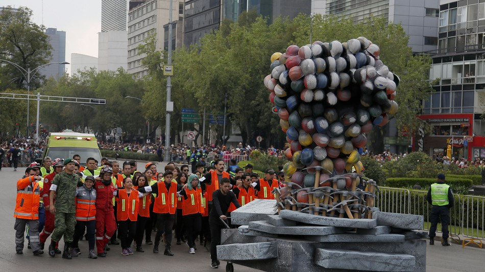 Lễ hội Ngày của người chết náo nhiệt tại Mexico