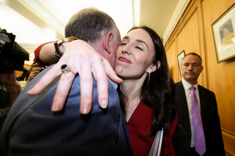 Nữ thủ tướng trẻ nhất New Zealand lần đầu dự APEC 2017