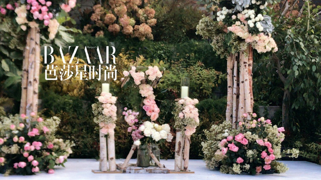 Siêu đám cưới Song Joong Ki - Song Hye Kyo: Cô dâu chú rể nắm tay nhau trong tiếng vỗ tay của mọi người