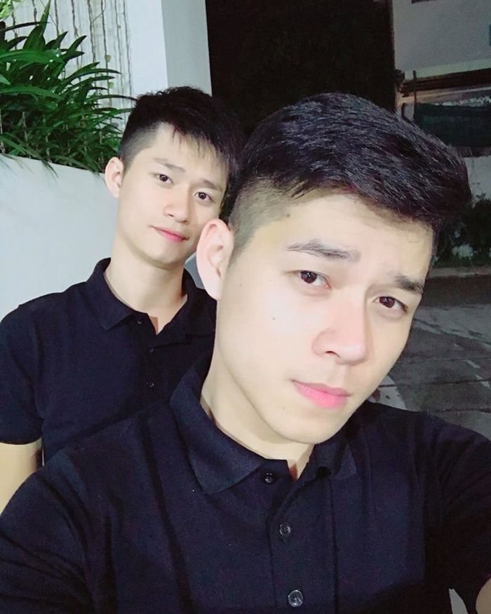 Thêm một nam ca sĩ điển trai công khai người yêu đồng giới chuẩn soái ca