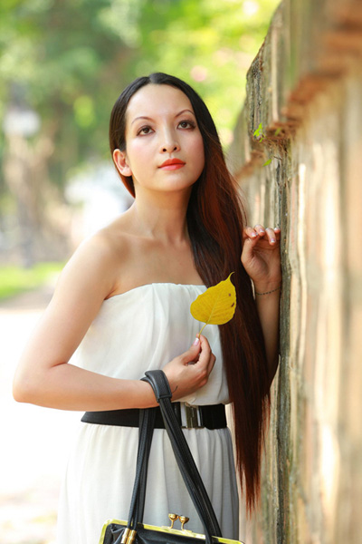 Sau cay đắng tình tiền, cuộc sống của diễn viên Linh Nga ở Mỹ hiện tại ra sao?