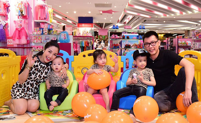 4 cô vợ muốn đẻ hoài không chán của showbiz Việt 4 cô vợ muốn đẻ hoài không chán của showbiz Việt
