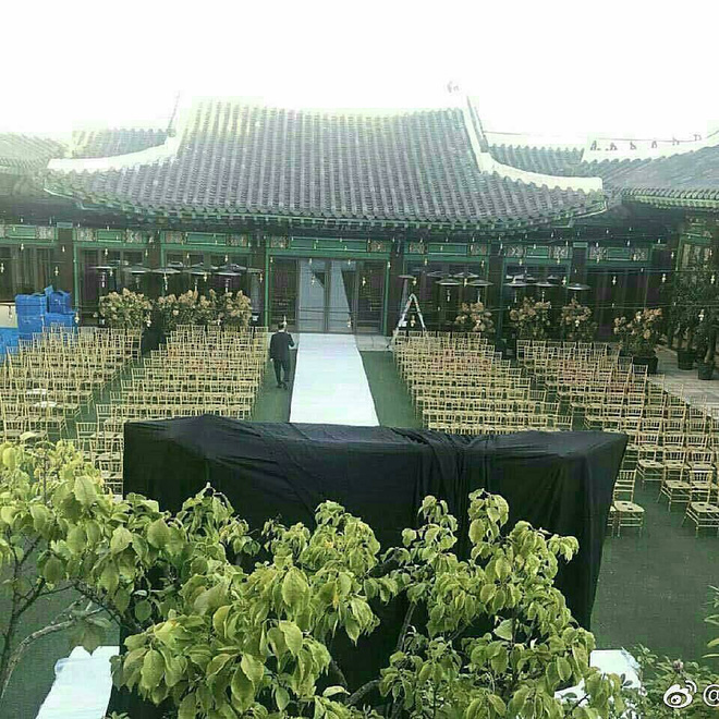 [Cập nhật] - Đám cưới Song - Song: Song Joong Ki và gia đình nhà trai đã có mặt tại đám cưới