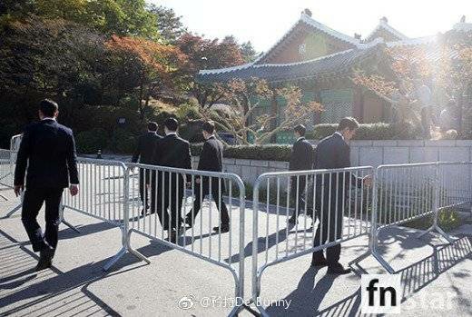 [Cập nhật] - Đám cưới Song - Song: Song Joong Ki và gia đình nhà trai đã có mặt tại đám cưới