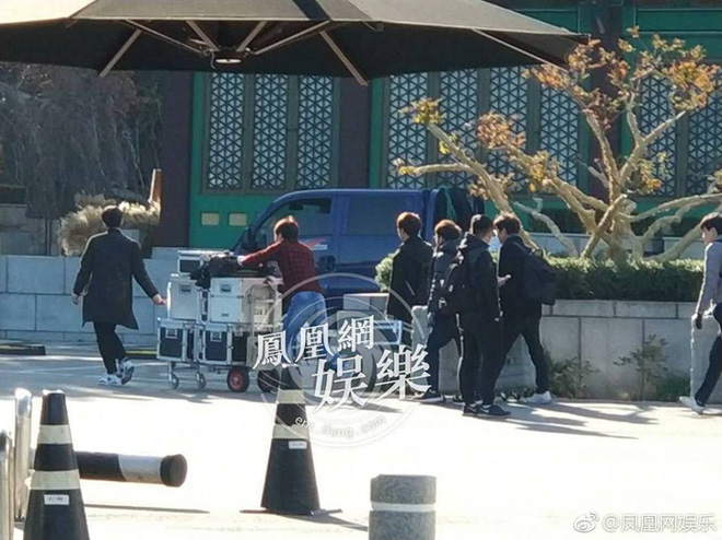 [Cập nhật] - Đám cưới Song - Song: Song Joong Ki và gia đình nhà trai đã có mặt tại đám cưới