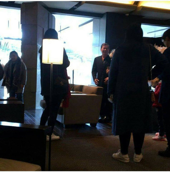 [Cập nhật] - Đám cưới Song - Song: Song Joong Ki và gia đình nhà trai đã có mặt tại đám cưới