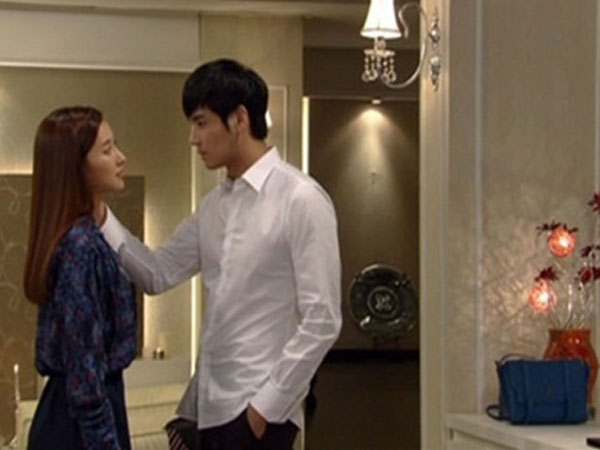 Tình cũ đã lấy chồng nhưng tôi nghi mình là cha của con cô ấy