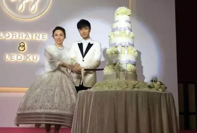 Kiếm tiền dễ như ăn kẹo nhờ làm trợ lý của sao: Sự thật ngỡ ngàng