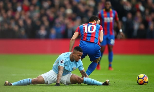 Man City tổn hại nặng nề sau trận hoà Crystal Palace