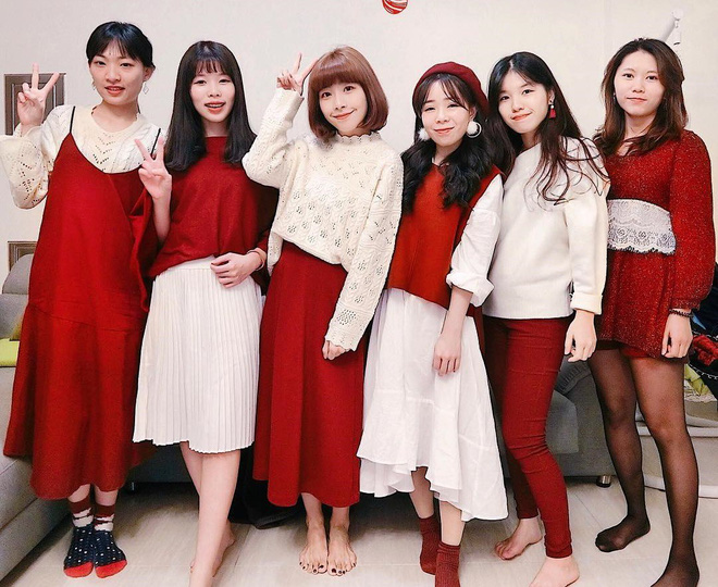 Điểm thêm chút sắc màu cho ngày đầu xuân với 5 gam màu nổi bật mà cực trendy Điểm thêm chút sắc màu cho ngày đầu xuân với 5 gam màu nổi bật mà cực trendy