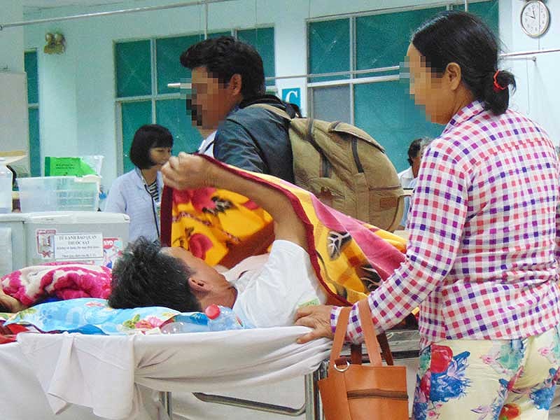 Tết nhất nhậu nhẹt quên cả vợ