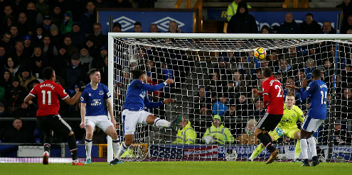Man Utd đánh bại Everton để trở lại ngôi nhì bảng