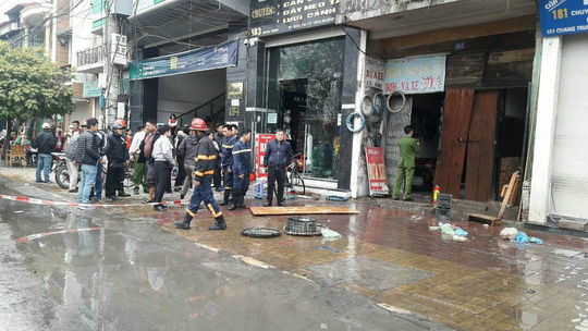 Sáng cãi nhau với hàng xóm, trưa người đàn ông bốc cháy ngùn ngụt