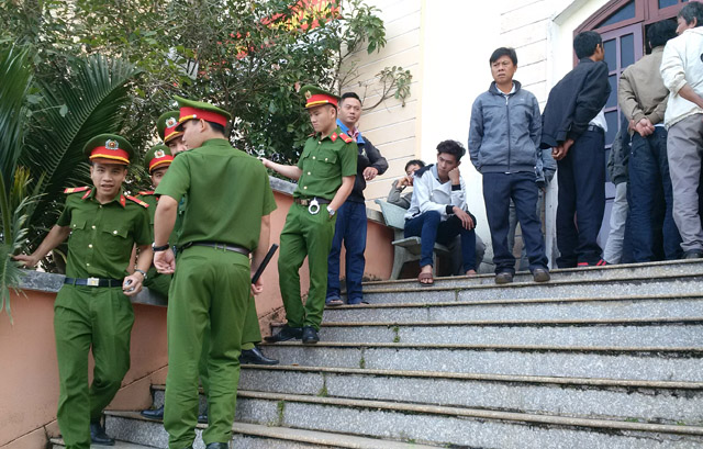 An ninh thắt chặt tại phiên xử vụ bắn chết 3 người ở Đắk Nông