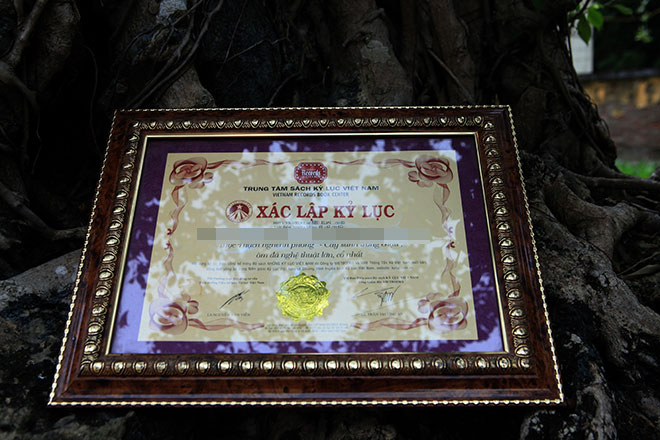 Doanh nhân đổi 8 lô đất ở Thủ đô lấy cây sanh cổ nhất châu Á