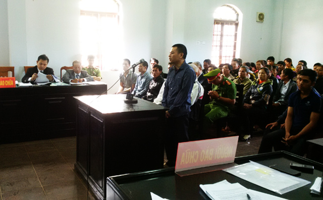 Xử vụ bắn chết 3 người: Nguyên PGĐ Cty Long Sơn trả lời quanh co