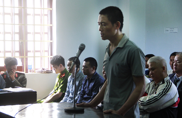 Xử vụ bắn chết 3 người: Nguyên PGĐ Cty Long Sơn trả lời quanh co