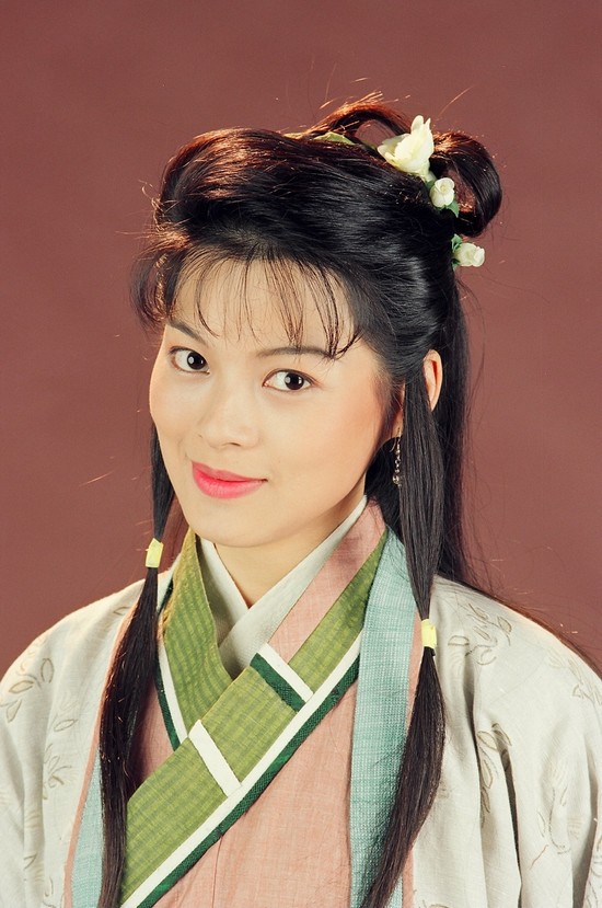 Mỹ nhân Thiên long bát bộ tan nát sự nghiệp sau scandal cưỡng bức, phải bán bảo hiểm mưu sinh