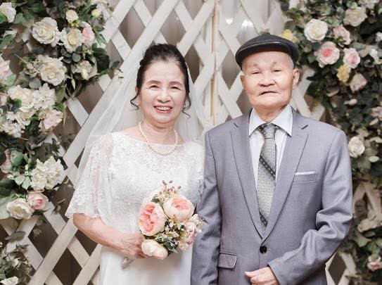 Mối tình ông bà anh 50 năm bên nhau không rời và độc chiêu cưa đổ người đẹp của ông ngoại Mối tình ông bà anh 50 năm bên nhau không rời và độc chiêu cưa đổ người đẹp của ông ngoại
