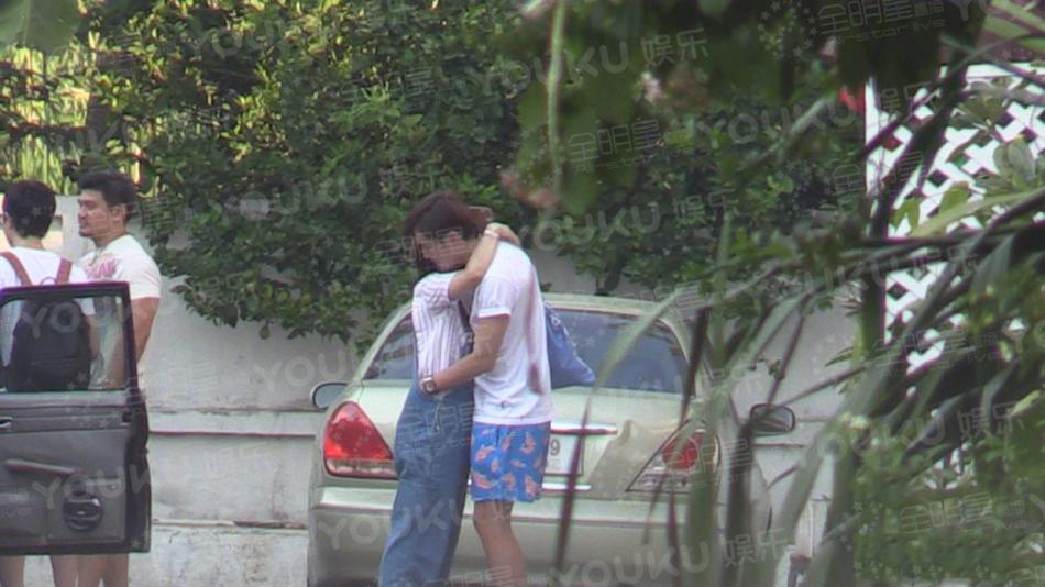 Showbiz Hoa ngữ 2017: Hơn 10 cặp đôi chia tay, nhiều cái chết bí ẩn, thị phi dồn dập tới tận ngày 31