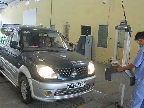 Tịch thu 24.000 ô tô già nua: Được không?