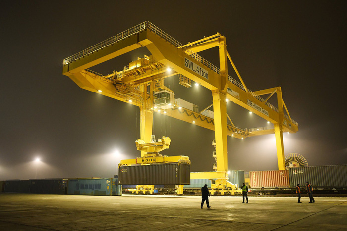 Trung Quốc mở cảng cách biển hơn 2.500 km để làm gì?