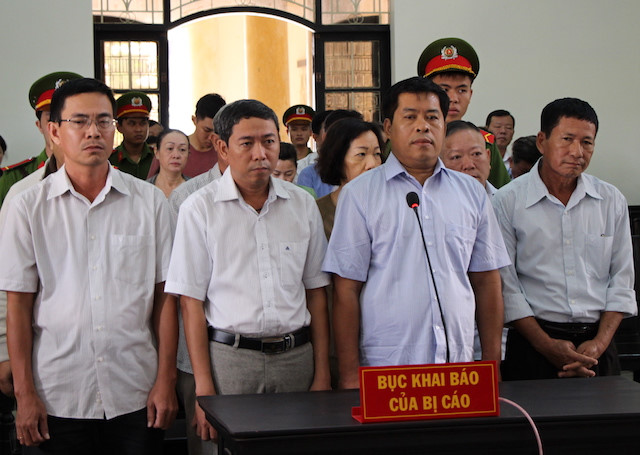 Ba lần hoãn phiên toà xét xử cựu Phó giám đốc Agribank Trà Vinh