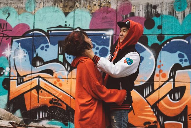 Chàng phi công ngày tỏ tình vẫn gọi chị xưng em và ảnh cưới nhảy khắp Hà Nội cực chất