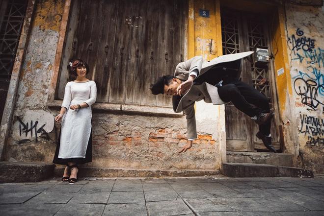 Chàng phi công ngày tỏ tình vẫn gọi chị xưng em và ảnh cưới nhảy khắp Hà Nội cực chất Chàng phi công ngày tỏ tình vẫn gọi chị xưng em và ảnh cưới nhảy khắp Hà Nội cực chất