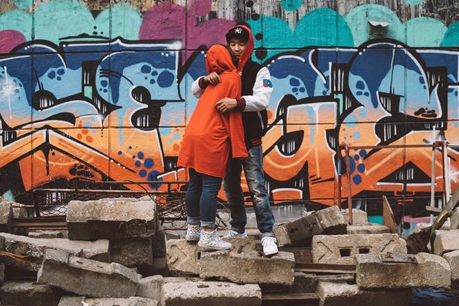 Chàng phi công ngày tỏ tình vẫn gọi chị xưng em và ảnh cưới nhảy khắp Hà Nội cực chất