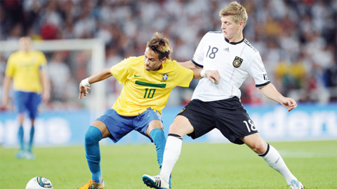 Real sẵn sàng bán Kroos lấy chỗ cho Neymar Real sẵn sàng bán Kroos lấy chỗ cho Neymar