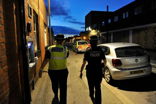 Gái mại dâm Anh ra đường kiếm sống sau khi sinh con 30 phút