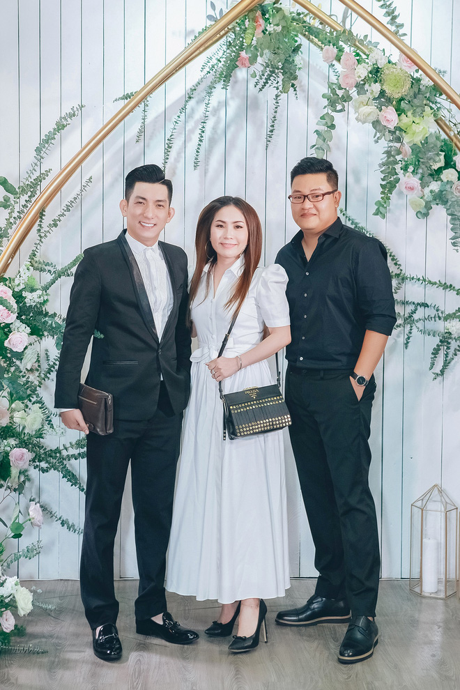 Nữ diễn viên Kiều nữ và đại gia khoe con trai gần 1 tuổi đẹp như con lai