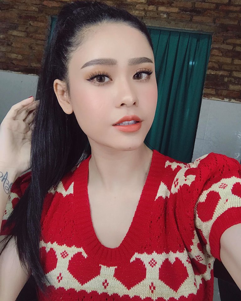 Giật mình vì ảnh thuở mới vào nghề béo ú của Trương Quỳnh Anh