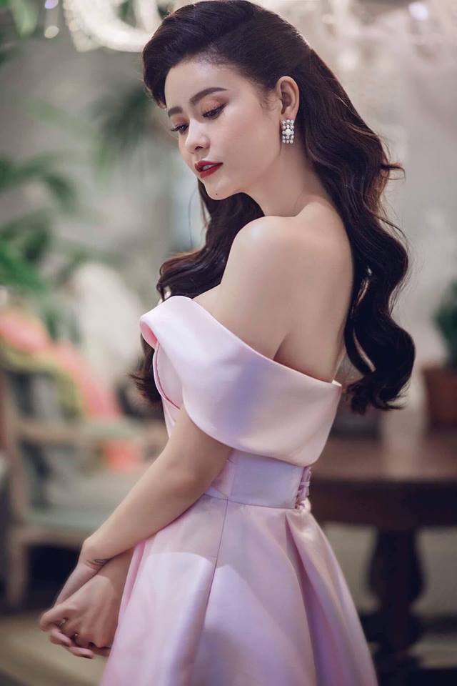 Giật mình vì ảnh thuở mới vào nghề béo ú của Trương Quỳnh Anh