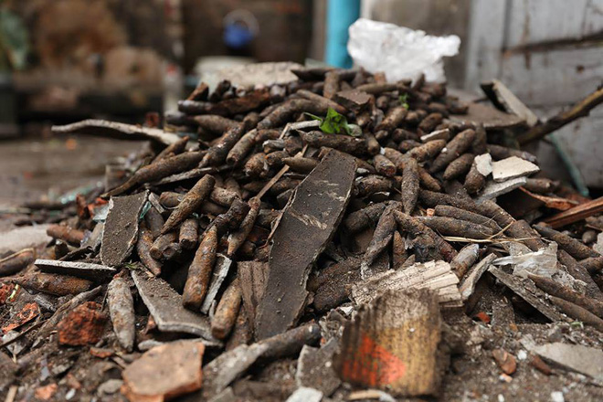 Vụ nổ ở Bắc Ninh: Đạn phủ kín đường làng, đã thu gom được 500kg đầu đạn