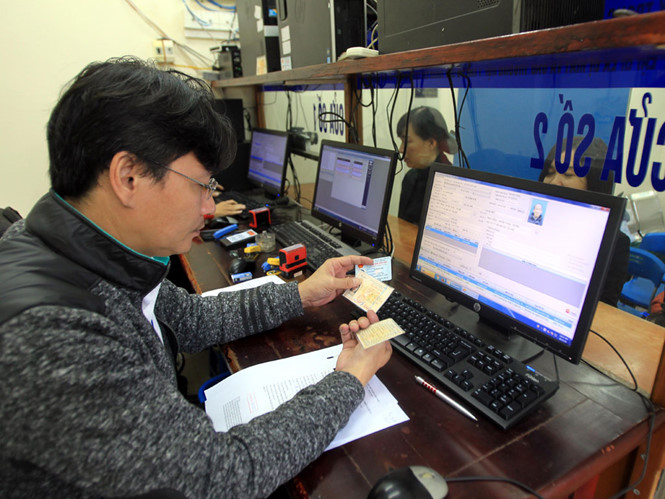 Người dân TP.HCM sắp được đổi bằng lái xe hoàn toàn qua mạng