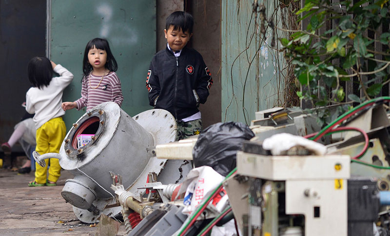Làng nghề mổ xác máy bay im ắng sau vụ nổ khiến 2 người chết