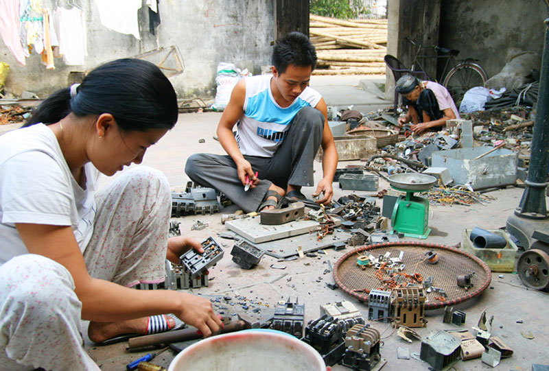 Làng nghề mổ xác máy bay im ắng sau vụ nổ khiến 2 người chết