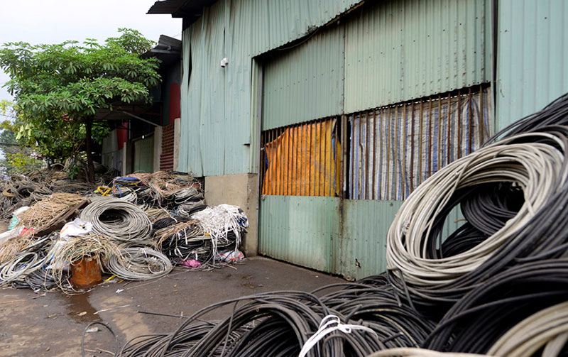 Làng nghề mổ xác máy bay im ắng sau vụ nổ khiến 2 người chết