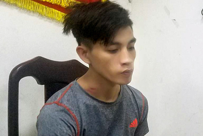 9X rút dao đe dọa CSGT để bạn gái bỏ chạy bị khởi tố